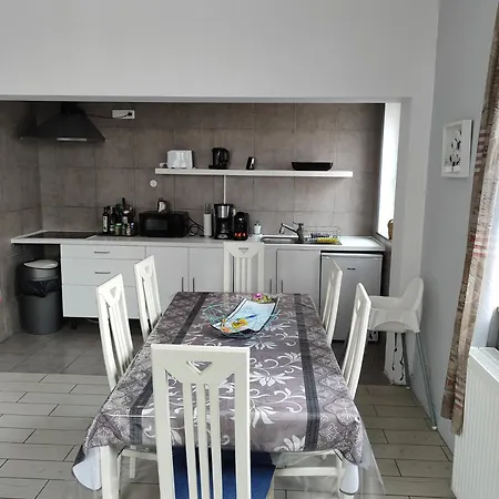 Appartement Spacieux Avec Parking Et Terrasse La Panne Extérieur photo