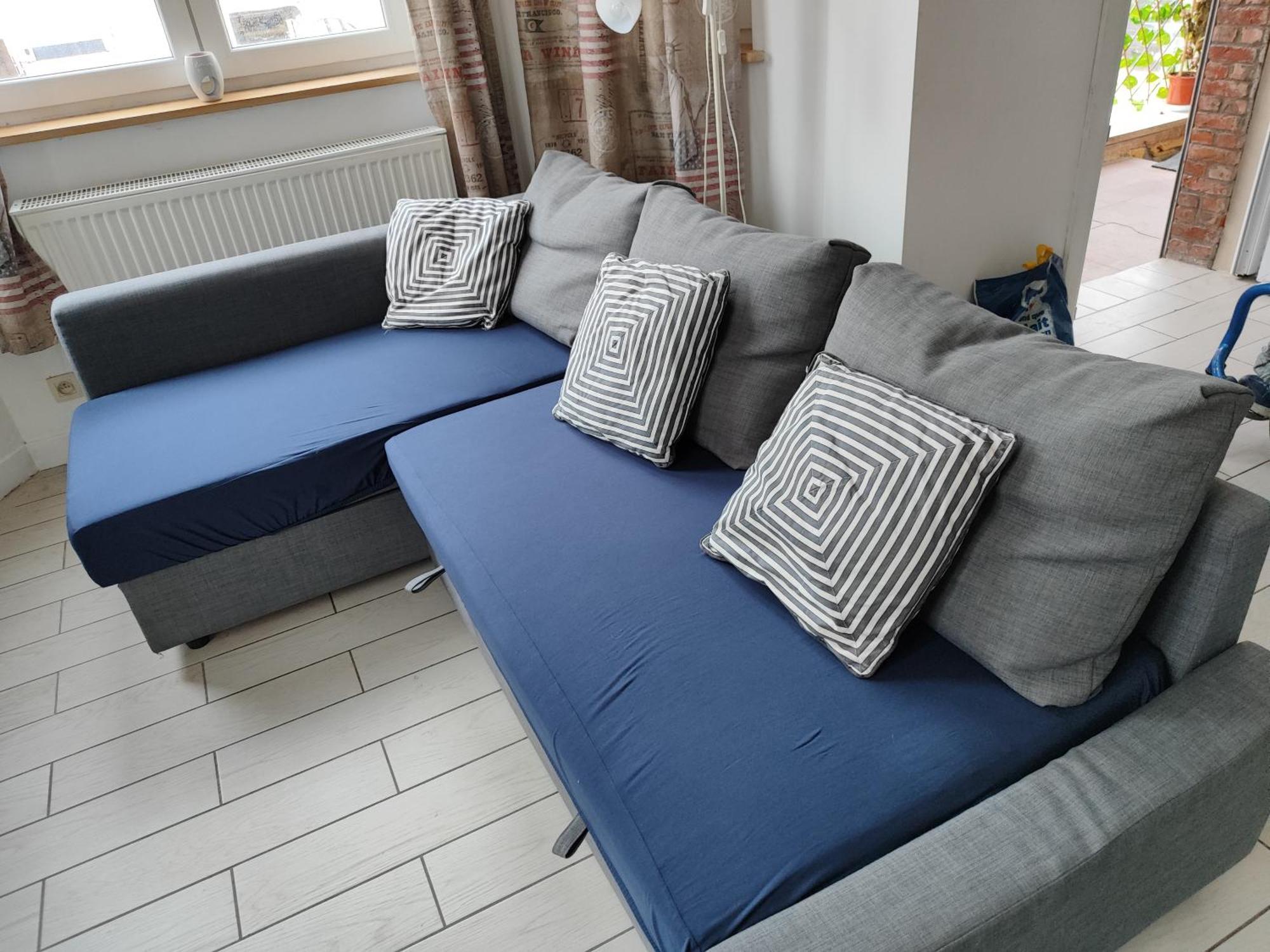 Spacieux Avec Parking Et Terrasse * De Panne